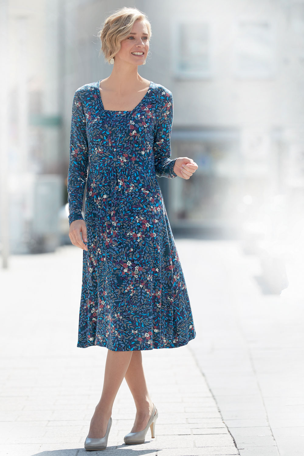 Women’s Long Sleeve ALine Jersey Dress AMPD Patra