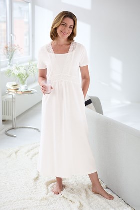 Women's Lace Detail Long Nightdress